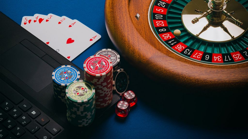 The Psychology of Gambling: How to Stay in Control While Playing The Psychology of Gambling: How to Stay in Control While Playing